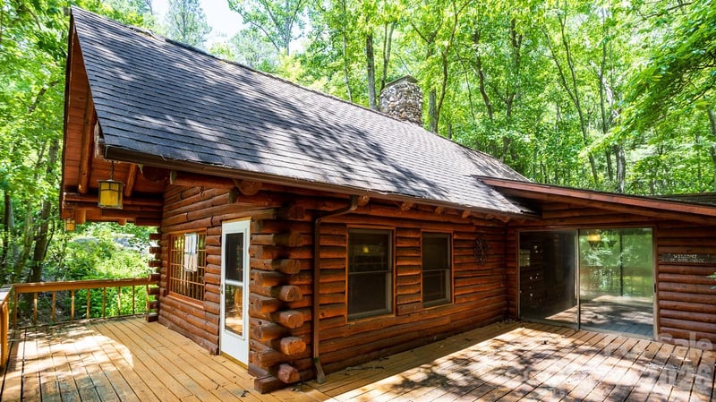 305 Melanie Ln, Black Mountain, NC 28711