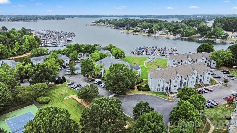 18700 Nautical Dr #104, Cornelius, NC 28031
