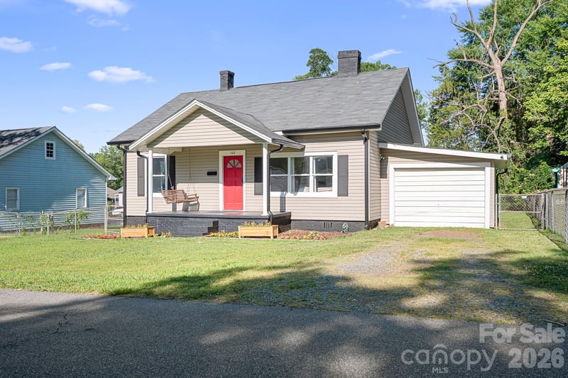 102 Madora St, Mount Holly, NC 28120