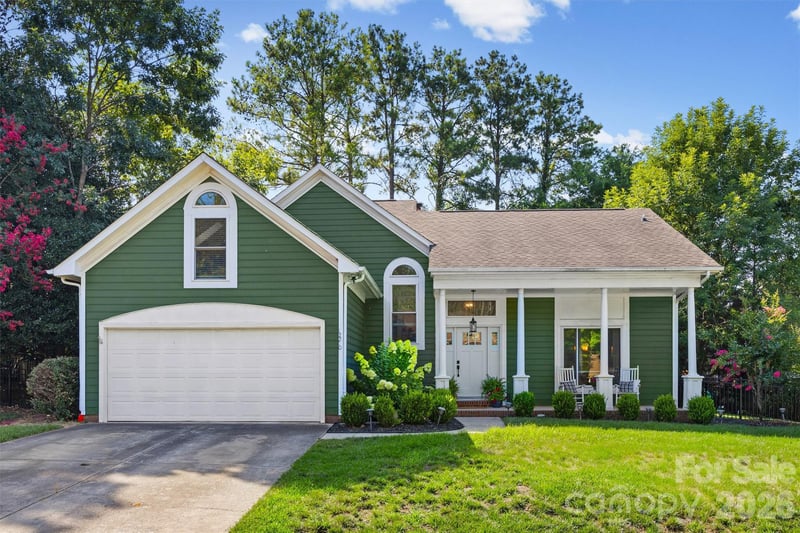 12210 Landing Green Dr, Charlotte, NC 28277