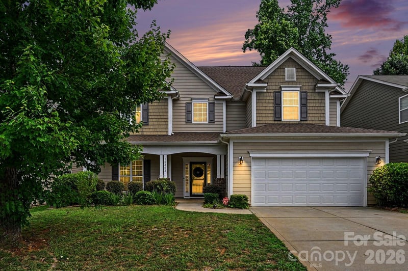 10202 Falling Leaf Dr, Concord, NC 28027
