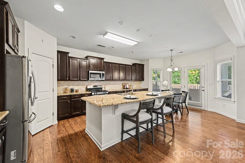 10202 Falling Leaf Dr, Concord, NC 28027