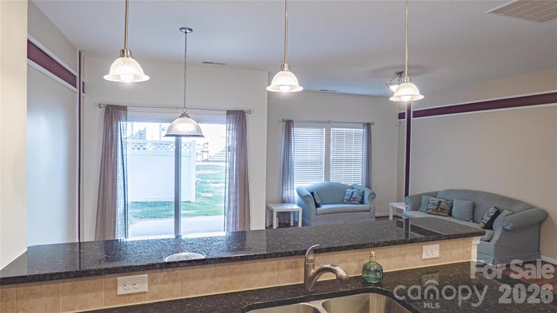 14408 Glendon Hall Ln, Charlotte, NC 28262
