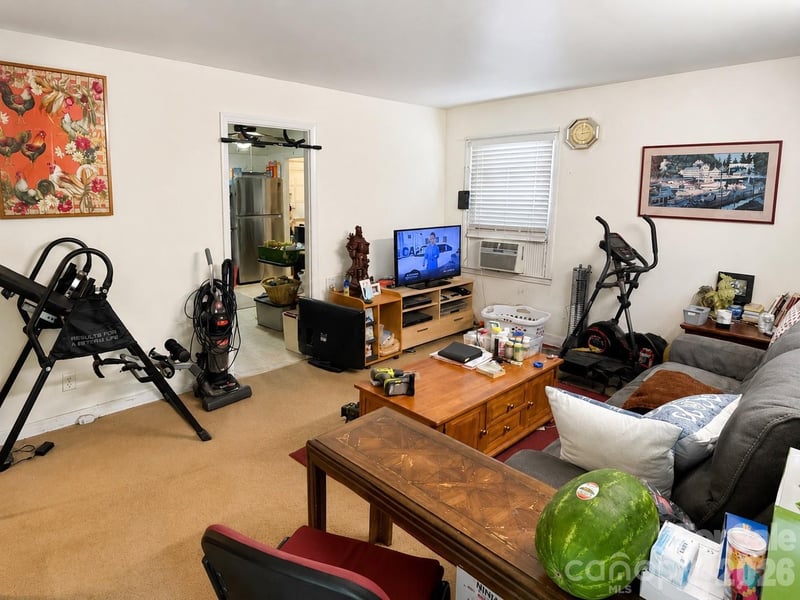 4310 Gillespie Ct, Charlotte, NC 28205