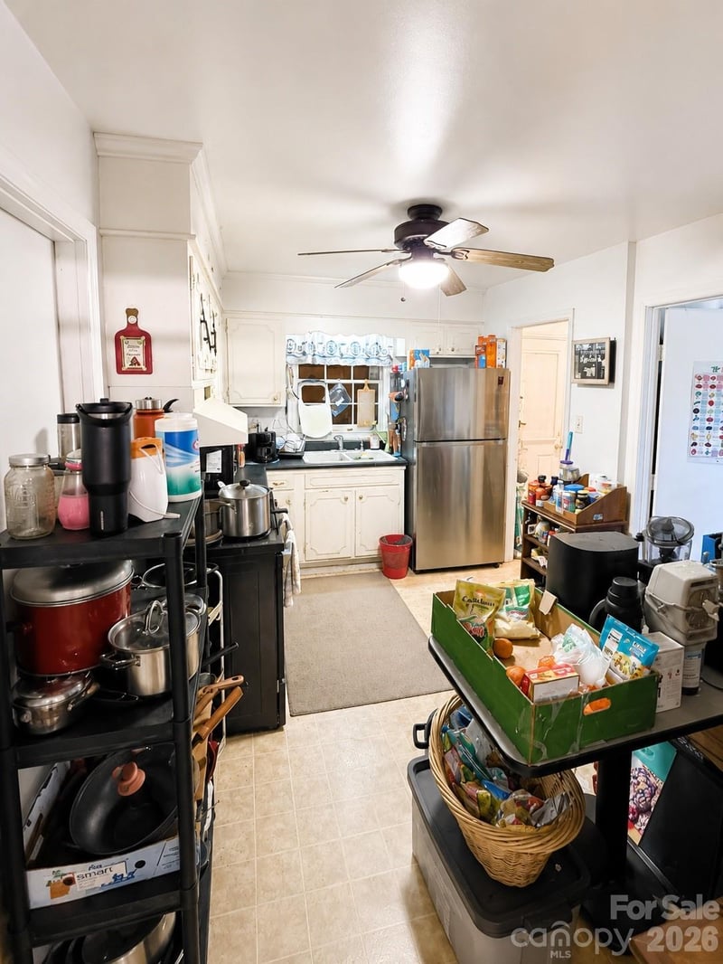 4310 Gillespie Ct, Charlotte, NC 28205