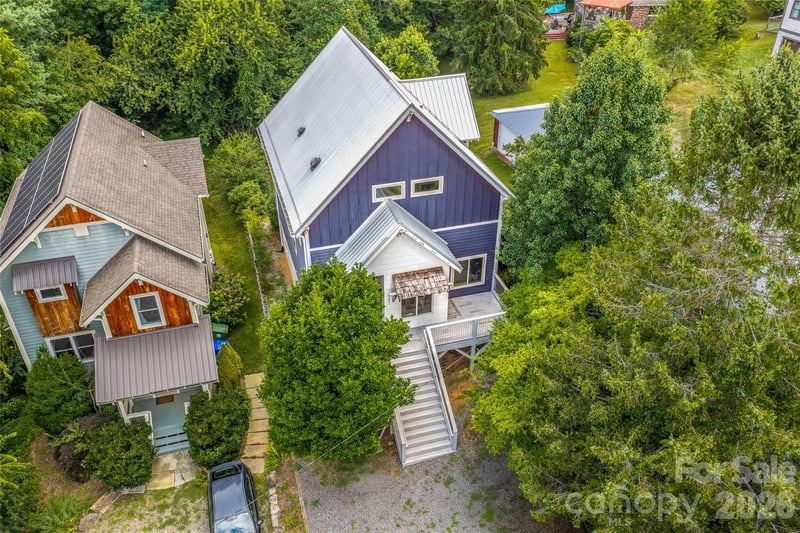 337 Sand Hill Rd, Asheville, NC 28806