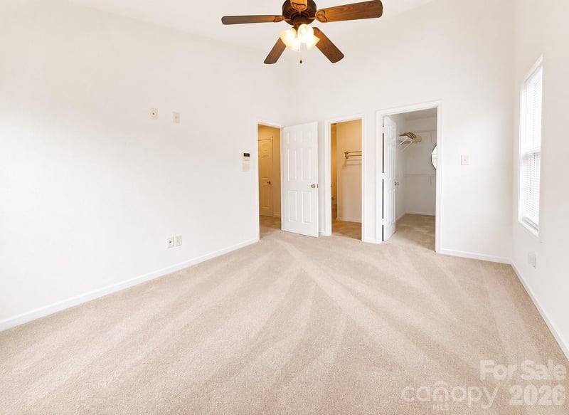 2049 Flushing Ct, Charlotte, NC 28215
