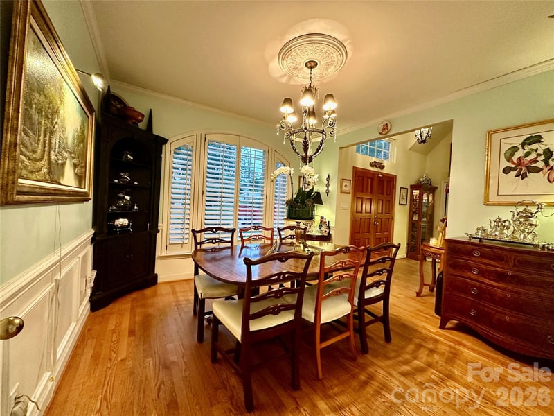 1093 Fairfield Dr, Gastonia, NC 28054