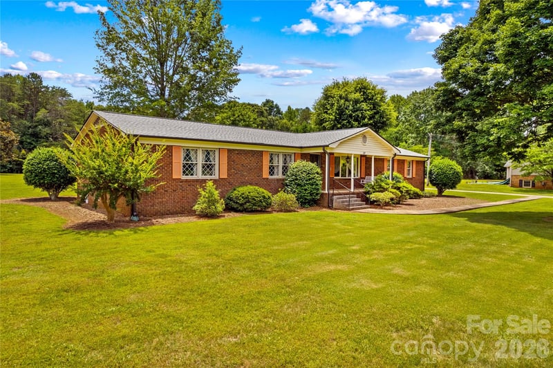 117 Fonda Rd, Statesville, NC 28677