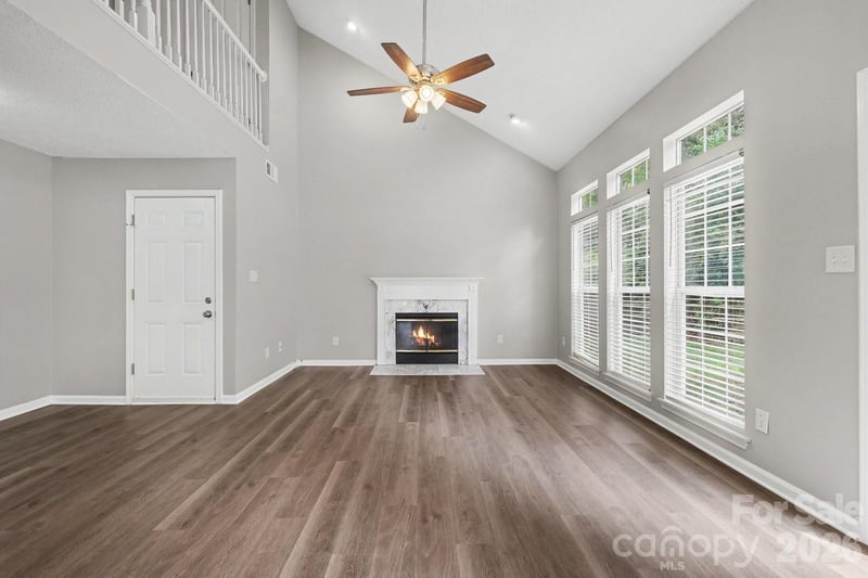8401 Redstone View Dr, Charlotte, NC 28269