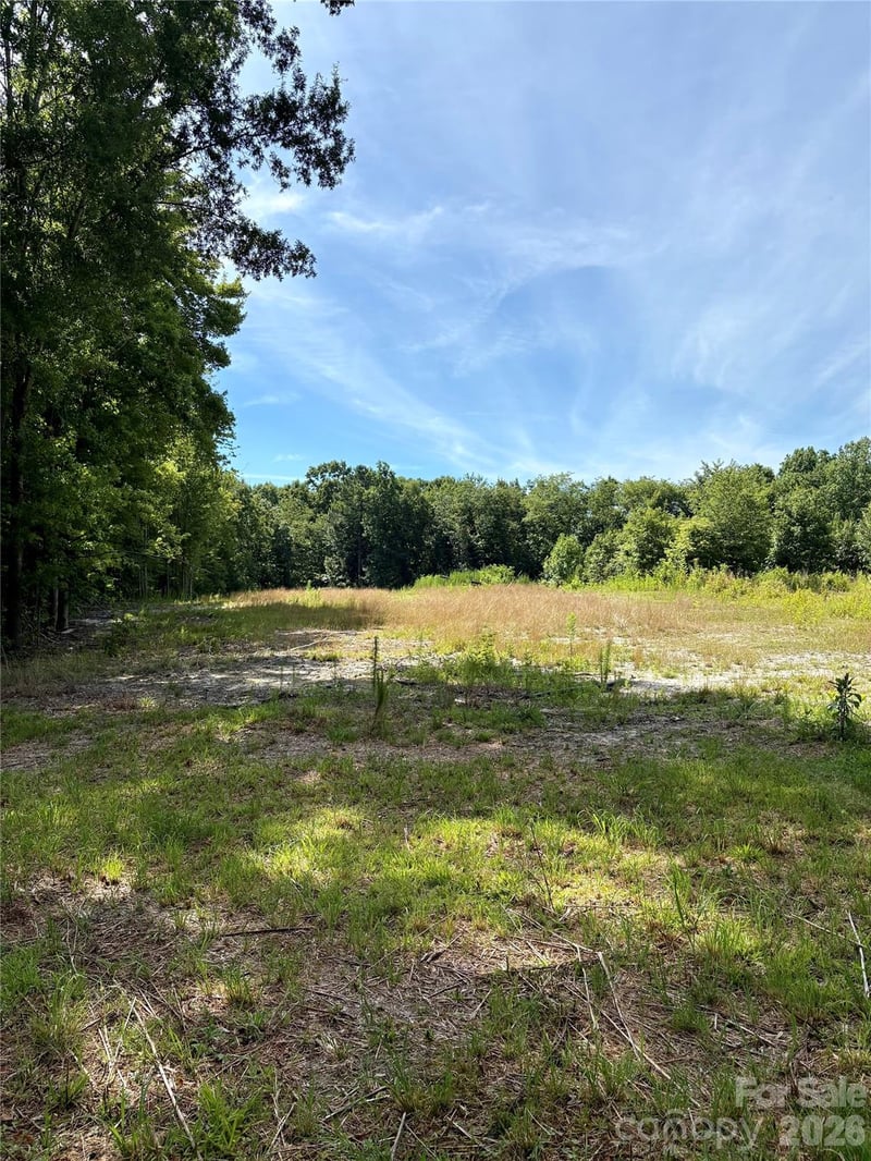 1323 Hill Rd, Lincolnton, NC 28092
