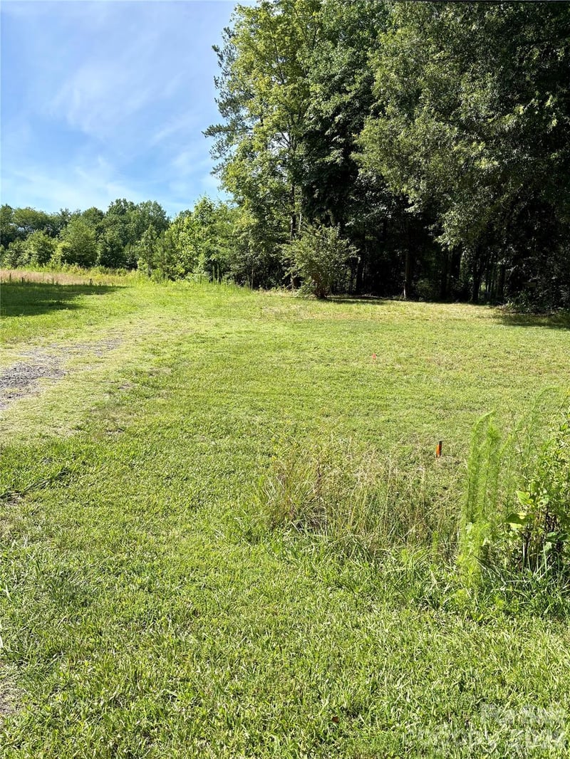1323 Hill Rd, Lincolnton, NC 28092