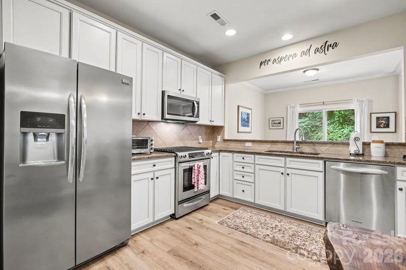 16247 Annahill Ct, Charlotte, NC 28277