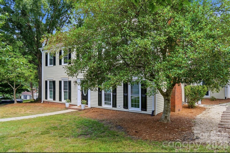 2106 Caleo Cir, Charlotte, NC 28270