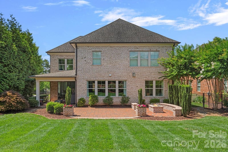9141 Robbins Preserve Rd, Cornelius, NC 28031