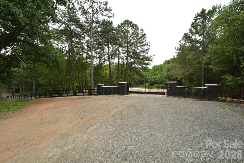 146 Julius Mac Rd, Stanley, NC 28164