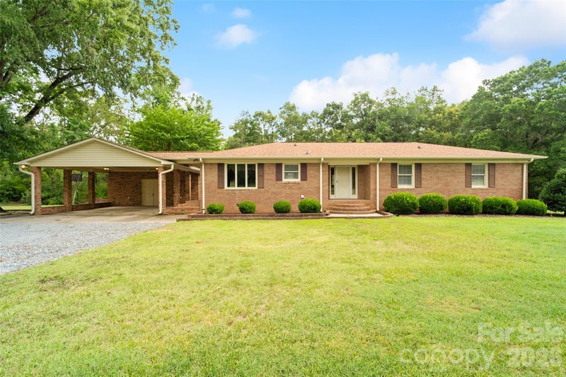 1515 Hasty Rd, Marshville, NC 28103