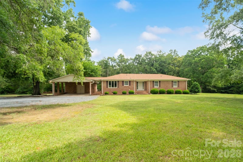 1515 Hasty Rd, Marshville, NC 28103