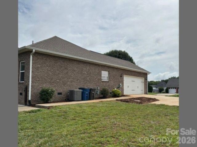 317 Thistle Ln, Statesville, NC 28625