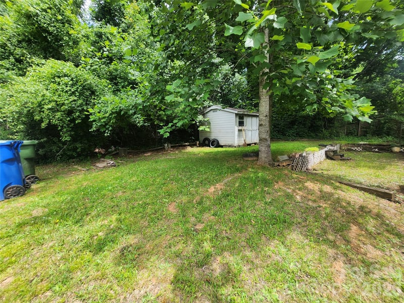 208 London Rd, Asheville, NC 28803