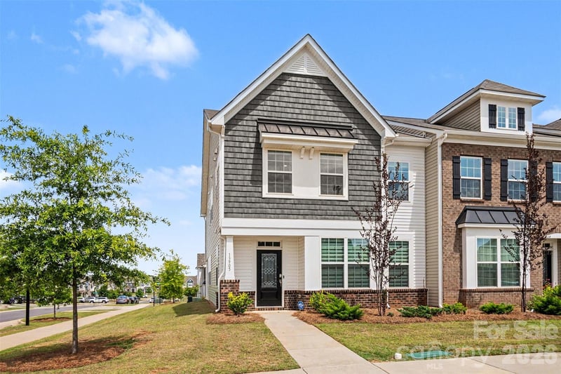 13905 Castle Nook Dr, Charlotte, NC 28273