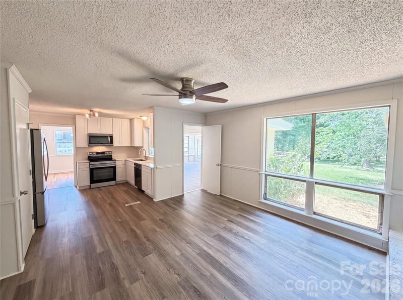 11932 Idlewild Rd, Matthews, NC 28105