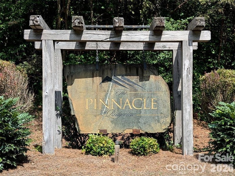 14 Spring Hollow Rd, Lake Lure, NC 28746