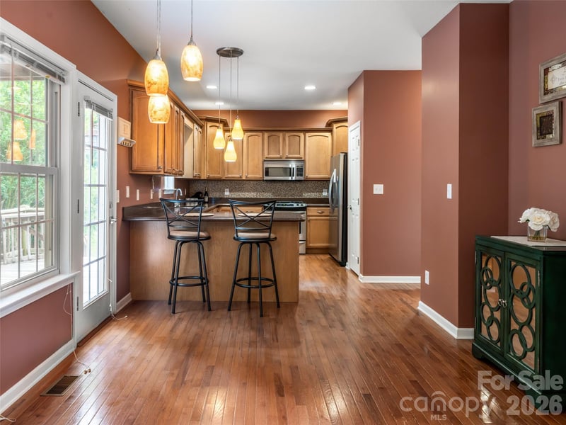 25 Driftstone Cir, Arden, NC 28704