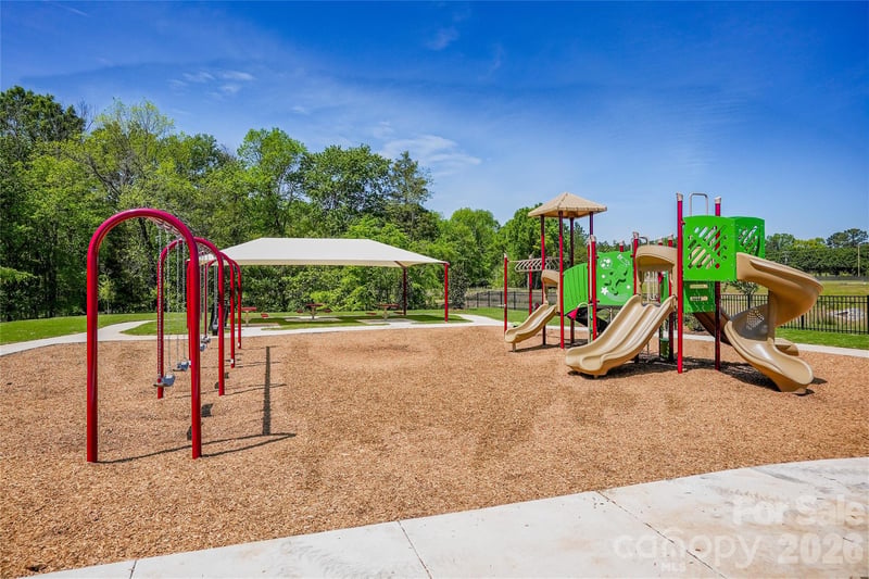 15117 Parkside Crossing Dr, Charlotte, NC 28278