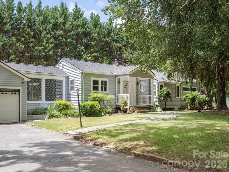 79 Edgewood Dr, Arden, NC 28704