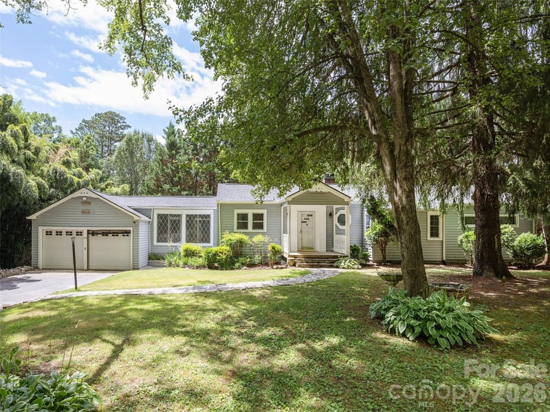 79 Edgewood Dr, Arden, NC 28704