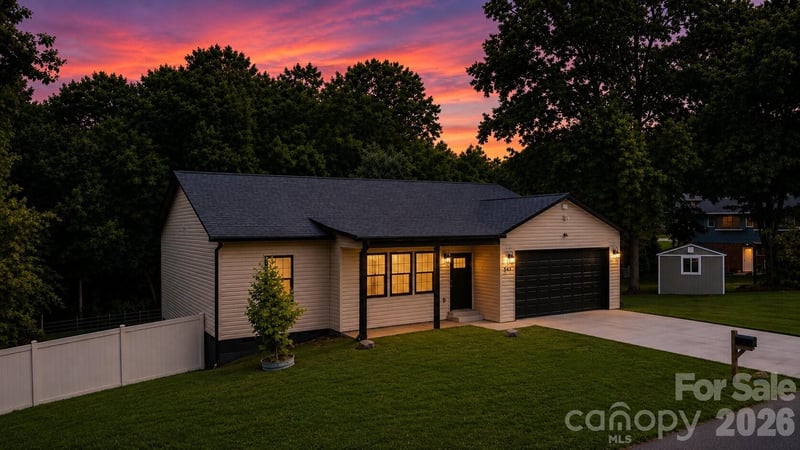 544 30th Ave, Hickory, NC 28601