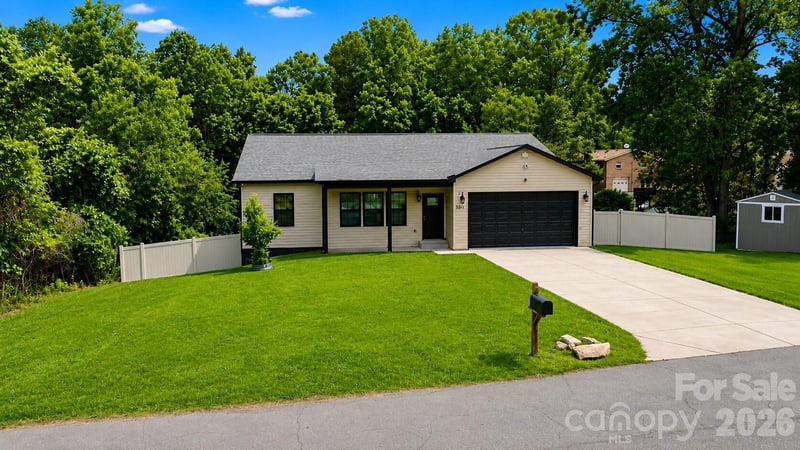 544 30th Ave, Hickory, NC 28601