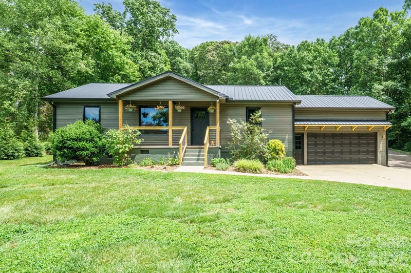 785 Midway Rd, Statesville, NC 28625