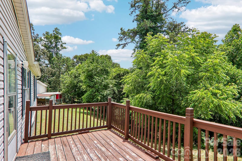 85 Star Flower Rd, Alexander, NC 28701