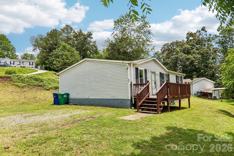 85 Star Flower Rd, Alexander, NC 28701