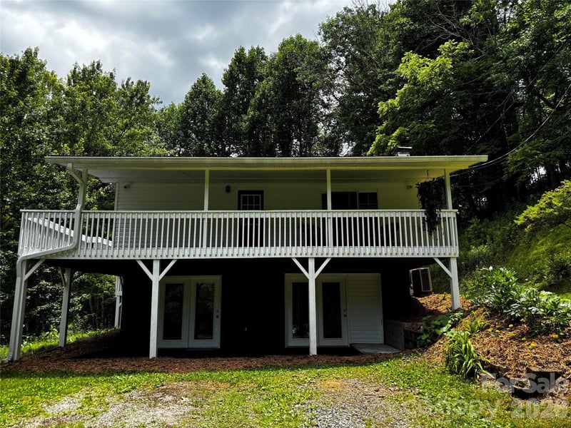 2879 Chandler Creek Rd, Mars Hill, NC 28754