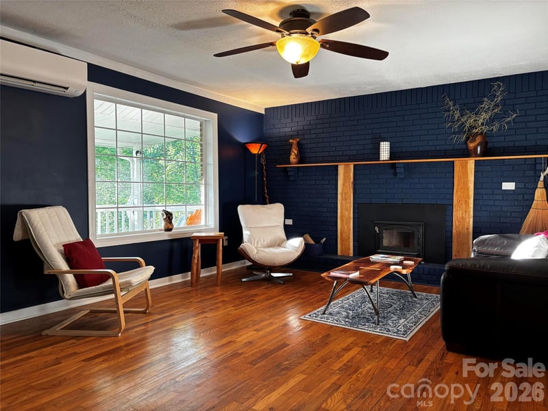 2879 Chandler Creek Rd, Mars Hill, NC 28754