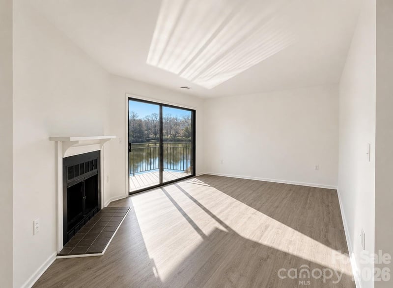 4822 Spring Lake Dr, Charlotte, NC 28212