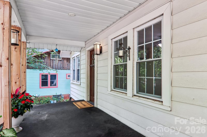 5 Belmont Ave, Asheville, NC 28806