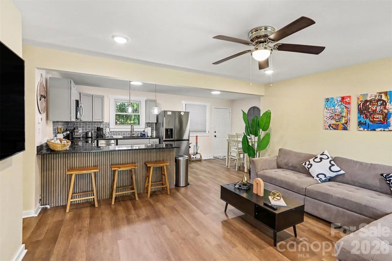 2616 Springway Dr, Charlotte, NC 28205