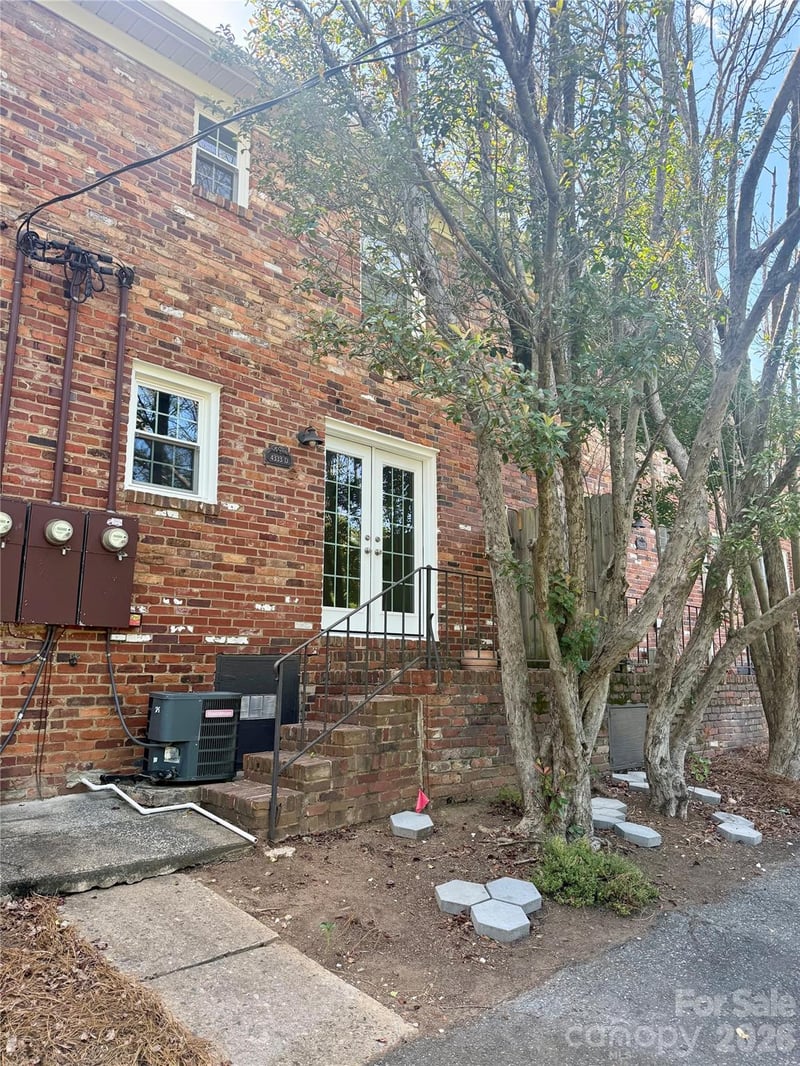 4333 Hathaway St, Charlotte, NC 28211