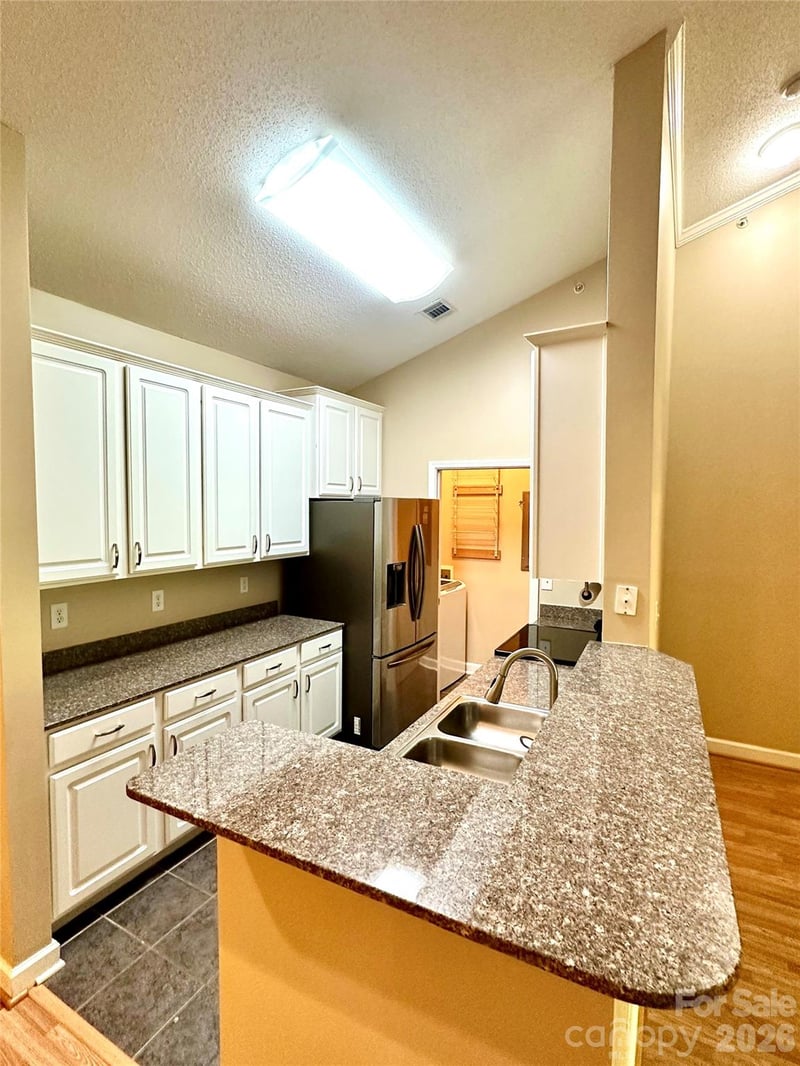2000 Olde Eastwood Village Blvd #305, Asheville, NC 28803