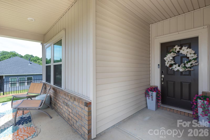 11809 Red Leaf Dr, Charlotte, NC 28215