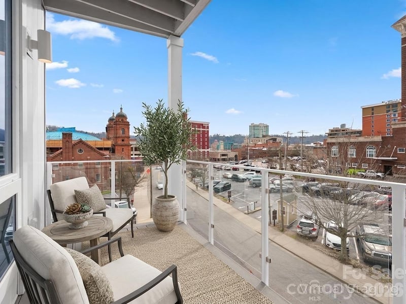123 Haywood St #204, Asheville, NC 28801