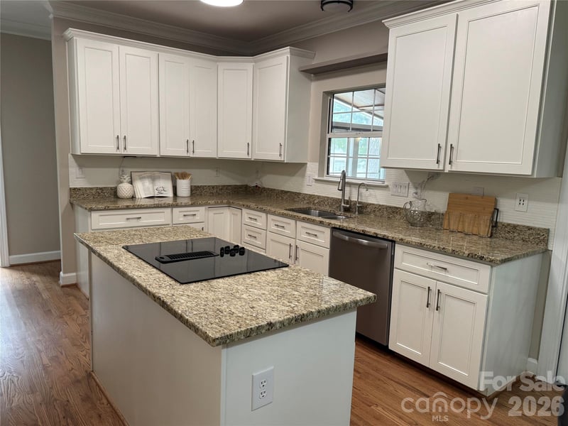122 Lake Pine Rd, Mooresville, NC 28117