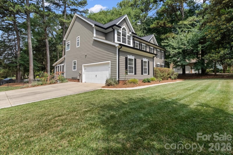 122 Lake Pine Rd, Mooresville, NC 28117