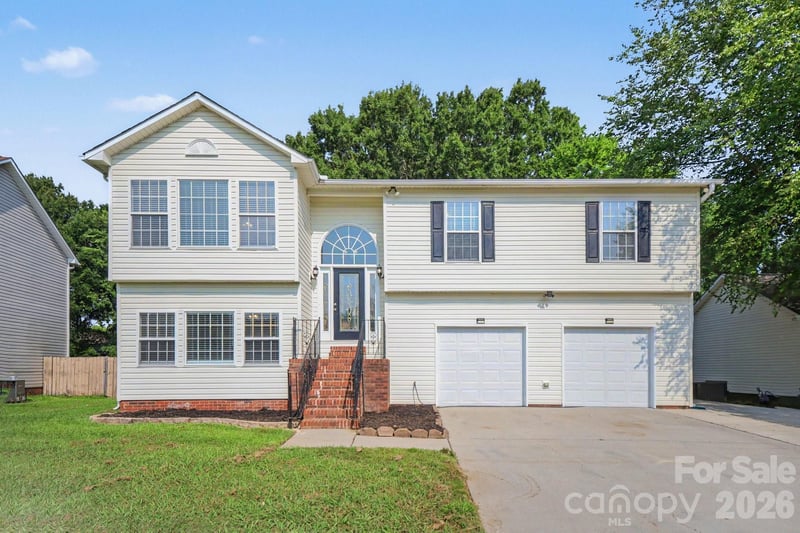 838 Highlander Ct, Concord, NC 28025