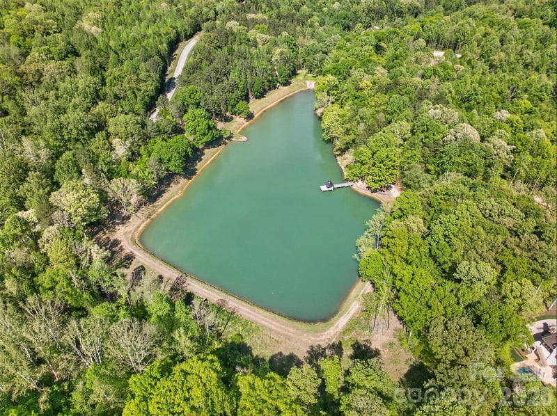 2A Ventosa Dr, Denver, NC 28037