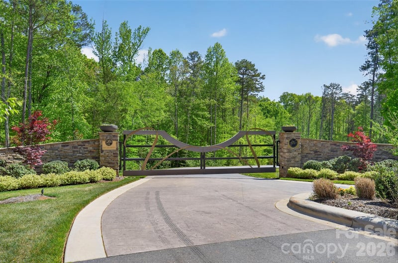 2A Ventosa Dr, Denver, NC 28037